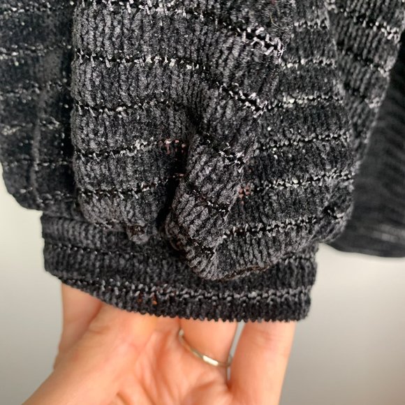 NWT BCBGENERATION Black Knit Striped Velour Mock Neck Balloon Sleeve Tunic Sz‎ M - Picture 3 of 8